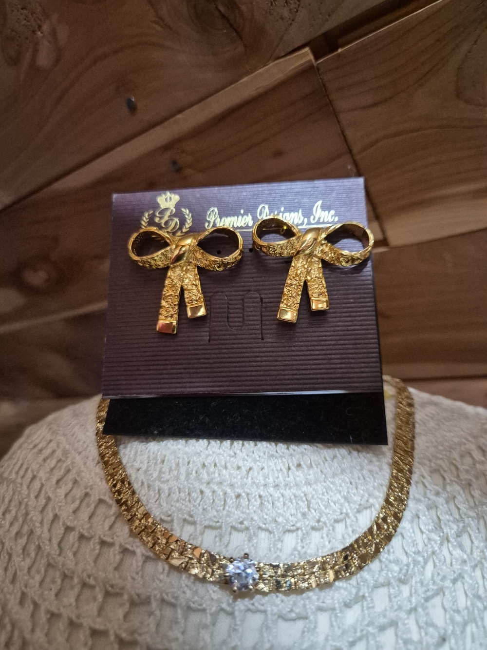 Premier Designs Gold Bow Earrings and Necklace Set